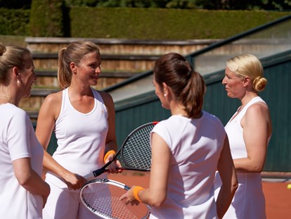 Tennisverein - Wir sind dein Partner für: Tennisbekleidung für Damen - Berlin-Stadt Reinickendorf - THIRTY LOVE GmbH