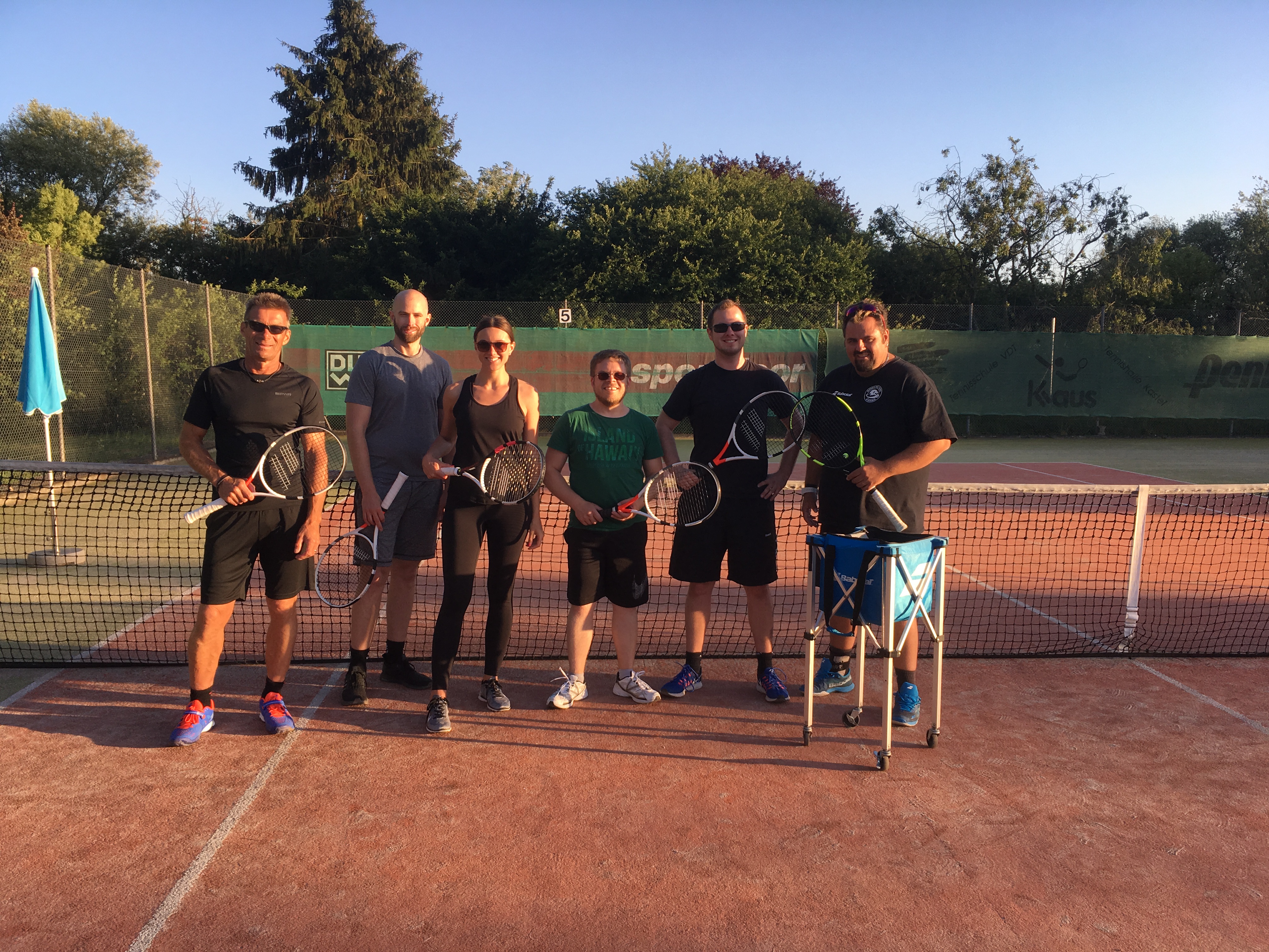 Tennistrainer: Mundo del Tenis Academia