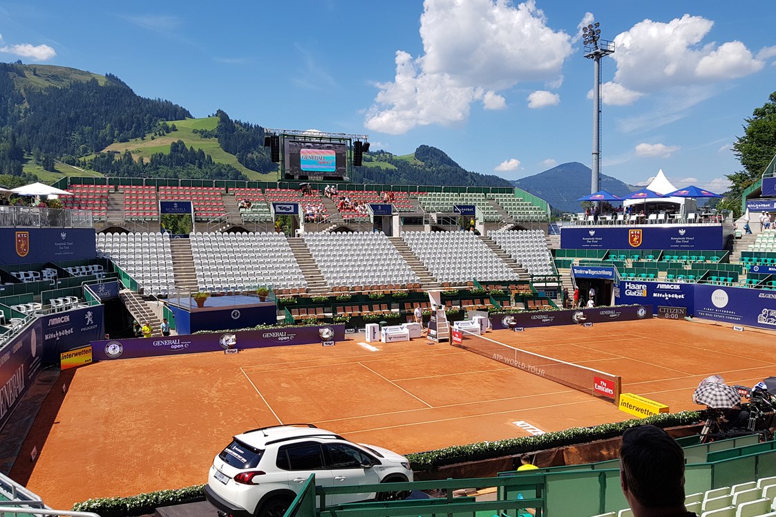 Tennis: Kitzbühel
Tennis-Arena
mit dem Hauptgewinn ein SUV im Hobbyspieler
Wettbewerb - Gunter Krambs
