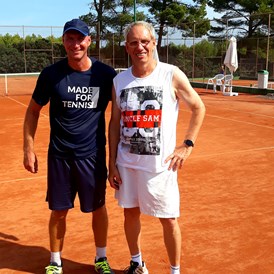 Tennis: Mallorca Senior Open 2021 Finalist H40 John Lambrecht  uns meine Wenigkeit. - Gunter Krambs