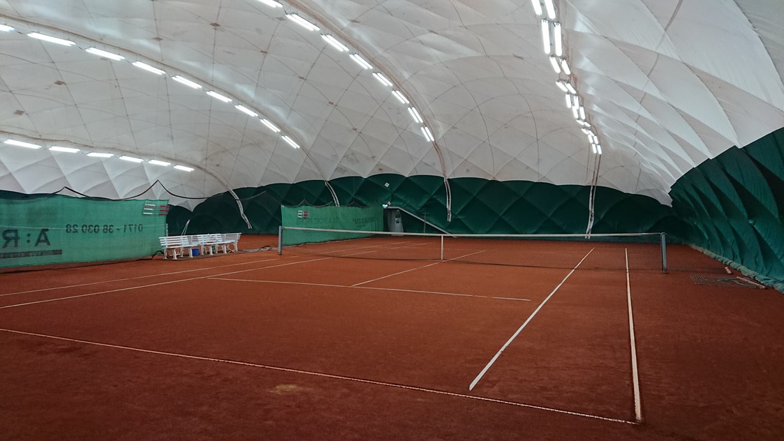 Tennisportal: Traglufthalle im Winter! - Tennisclub Nieder-Olm e.V.