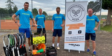 Tennisverein - Meine Portfolios: Einzel- und Gruppentraining, alle Spielstärken und Altersgruppen - Deutschland - Trainer-Team Performance Camp - TennisAkademie Maier