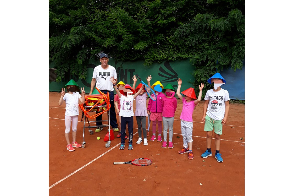 Tennistrainer: Ballschule im Sommercamp - DTB-Trainerassistent Gunter Krambs