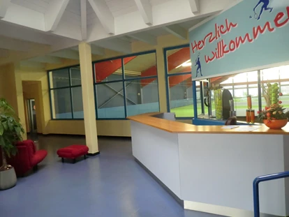 Tennisvereine - Hallenboden / Belag: Teppich - Sportpark Mainz Mombach