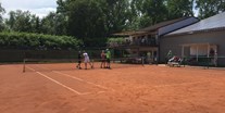 Tennisverein - Anzahl Tennisplätze: 8 - Centercourt - TF GW Bergisch Gladbach 75 e.V.