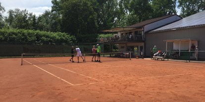Tennisverein - Tennis-Schnupperkurs: Bieten wir an. - Nordrhein-Westfalen - Centercourt - TF GW Bergisch Gladbach 75 e.V.