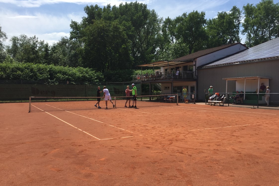 Tennisportal: Centercourt - TF GW Bergisch Gladbach 75 e.V.