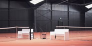 Tennisverein - Hallenboden / Belag: Sand - Boris Becker International Tennis Academy
