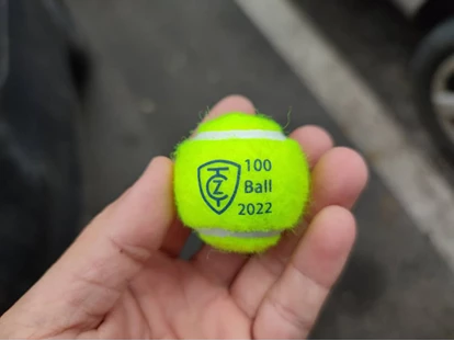Tennisvereine - Wir sind dein Partner für: Tennis - Schlüsselanhänger mit Logo. - Vibra-Stop
